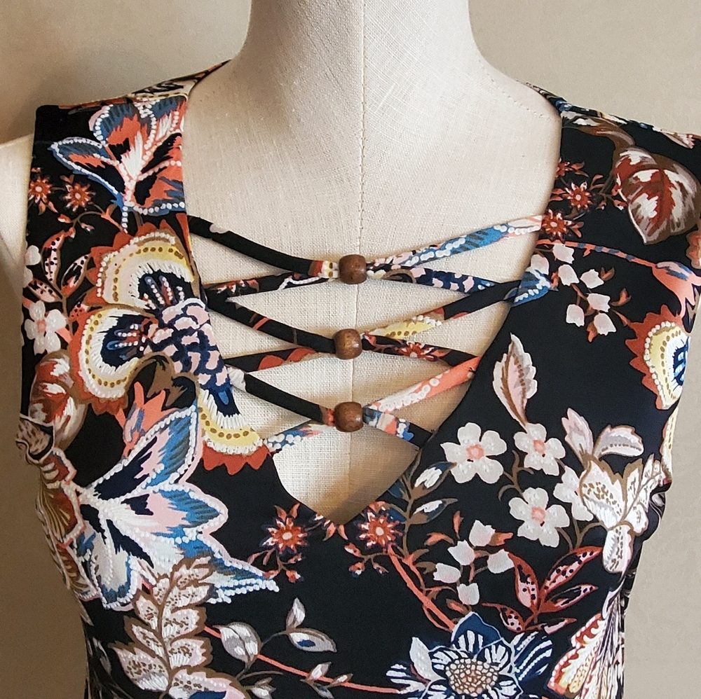 Sleeveless swing dress